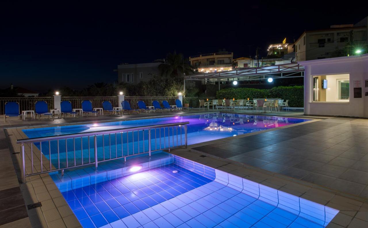 Varouxakis Hotel ปลาเตเนียส ภายนอก รูปภาพ