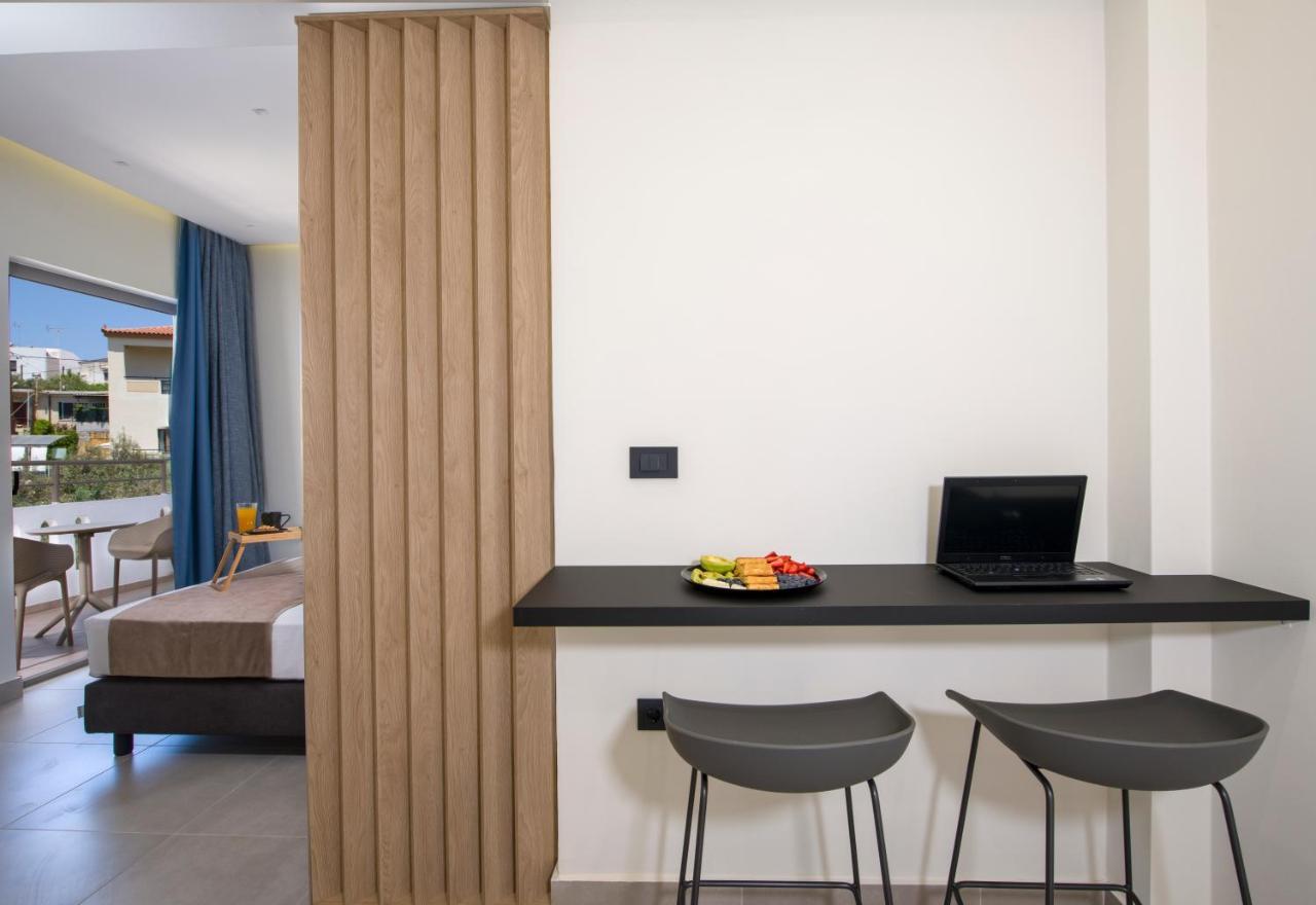 Varouxakis Hotel ปลาเตเนียส ภายนอก รูปภาพ